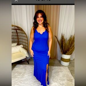 Woman’s brand new 2X long dress with a slit up the left side of the leg